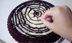 pasta-tarifi-yumusacik-tart-kek-yapimi