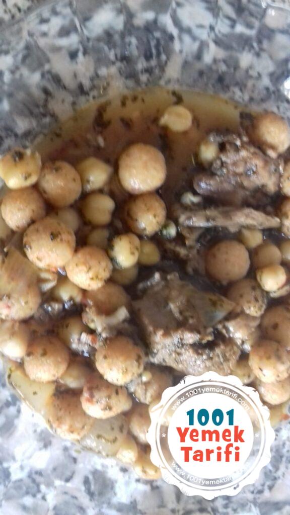 Ekşili Yuvarlama (yuvalama) Tarifi (Gaziantep mutfağı)