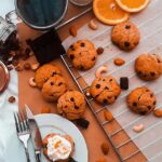 sekersiz-portakalli-kurabiye-tarifi-nasil-yapilir-damla-cikolatali-kurabiye-yapimi