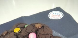 Çikolatalı ve Bonibonlu Kurabiye Tarifi