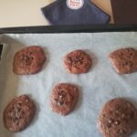 2 Malzemeli Çikolatalı Kurabiye Tarifi