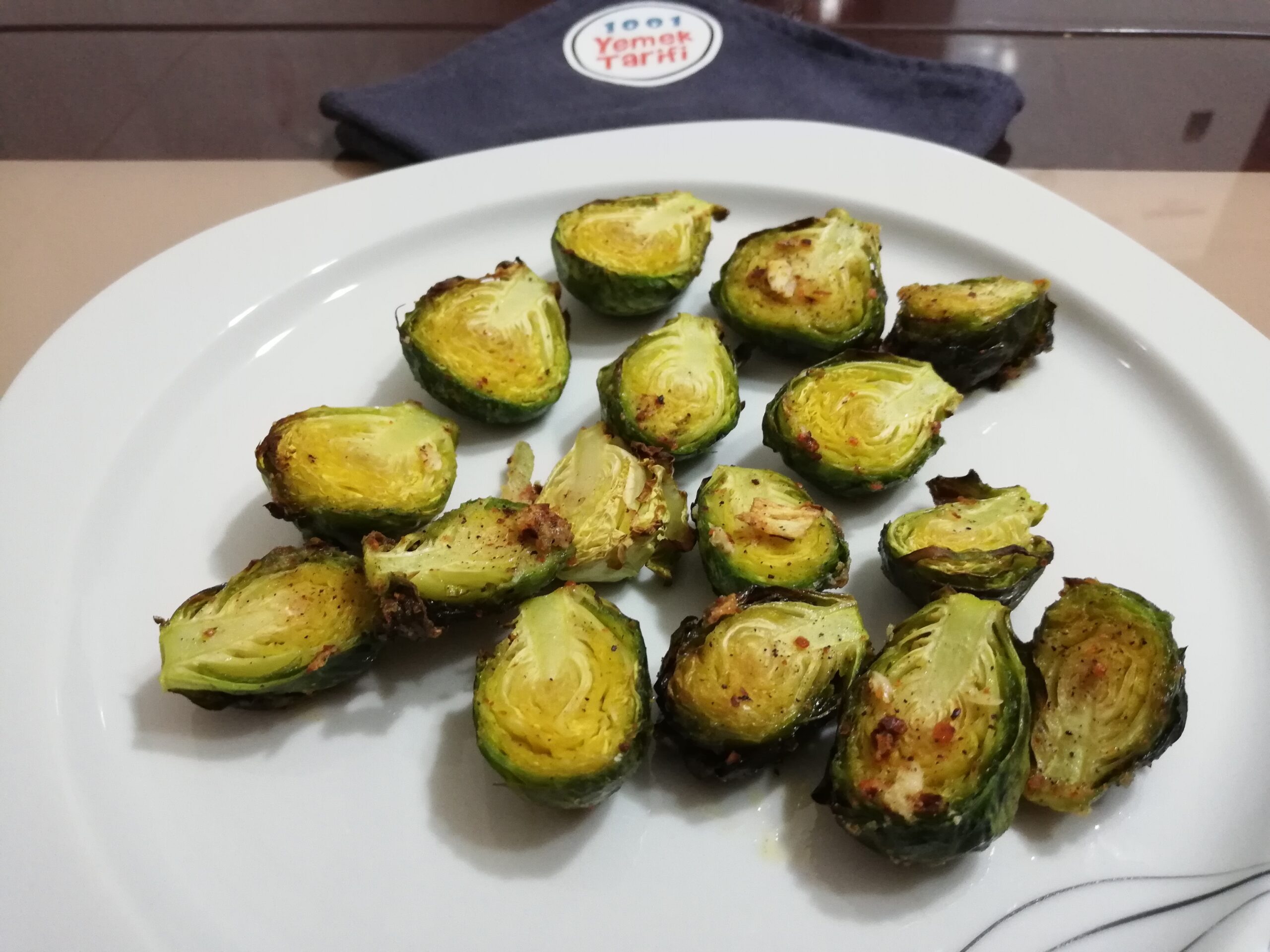 Vegan Tarif: Fırında Brüksel Lahanası nasıl yapılır