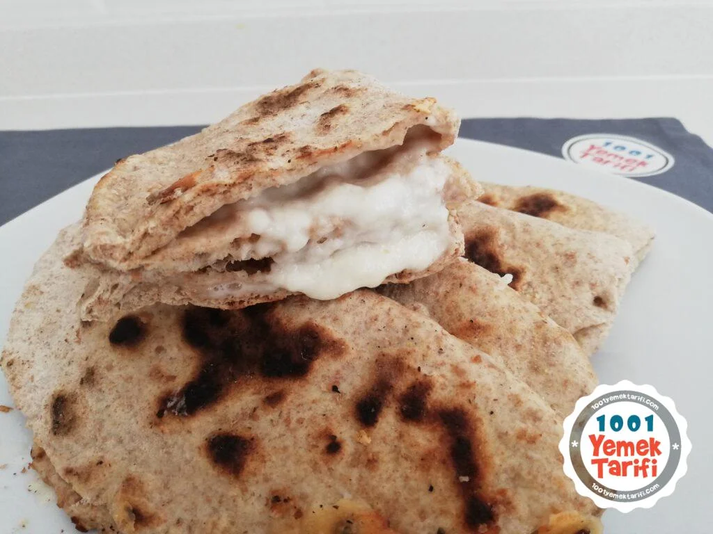 Tam Buğday Unlu Peynirli El Açması Gözleme tarifi-nasıl yapılır-kaç kalori