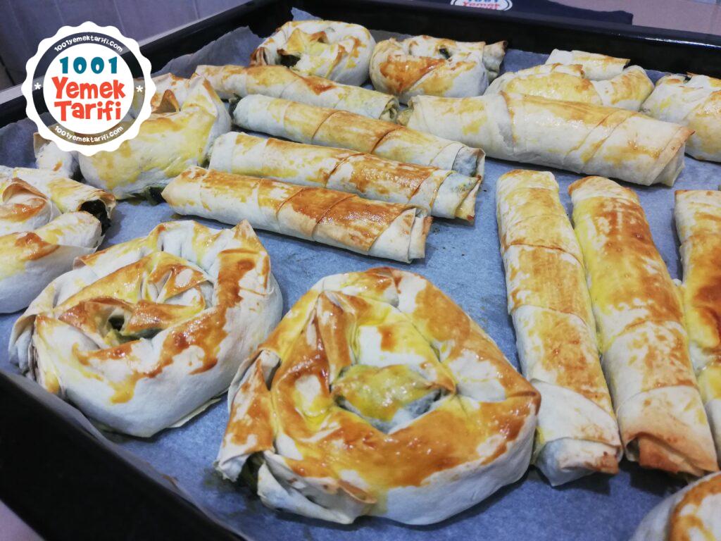 Ispanaklı Gül Böreği nasıl yapılır