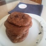 2 Malzemeli unsuz şekersiz yağsız Çikolatalı Kurabiye Tarifi