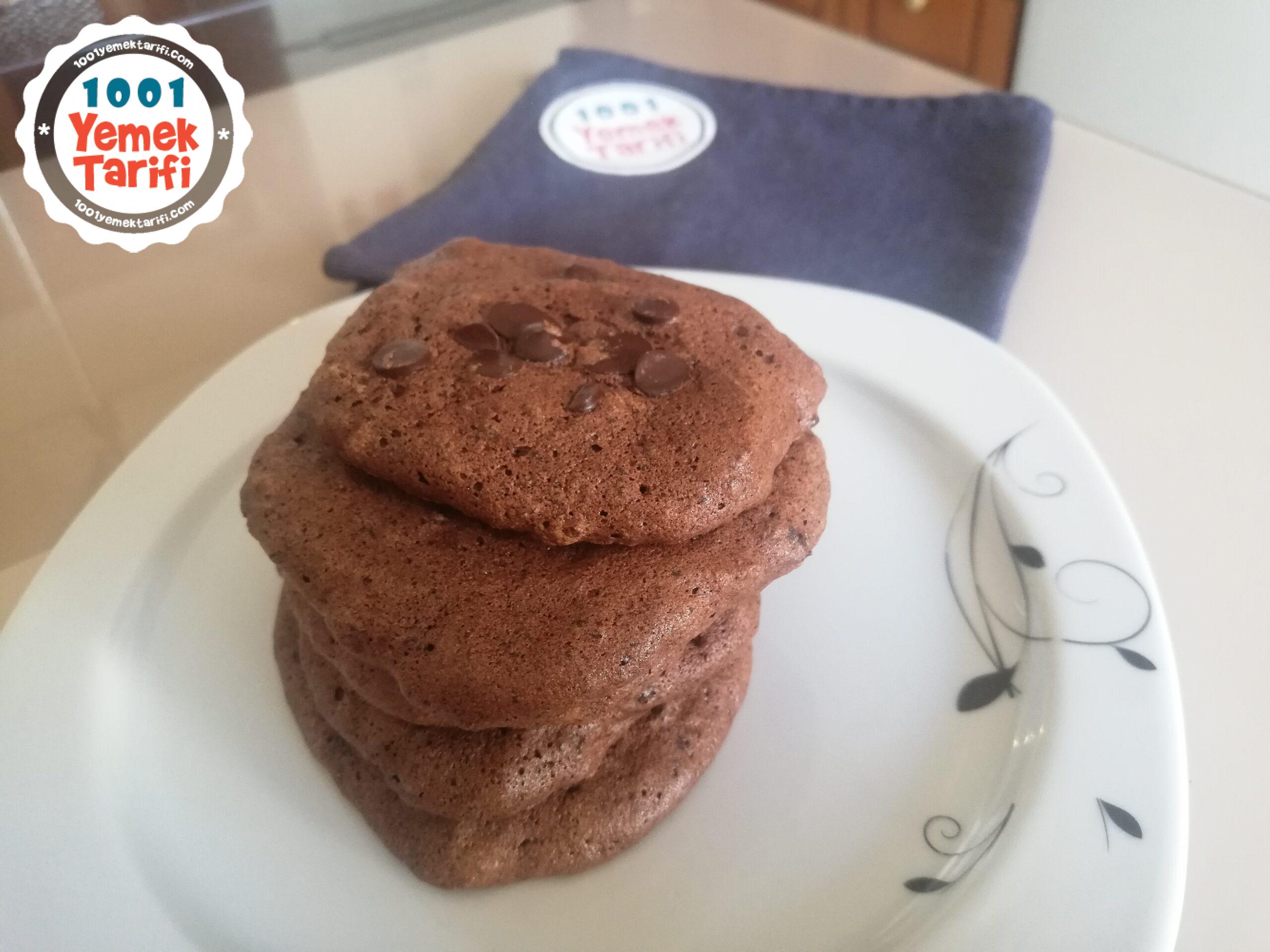 2 Malzemeli unsuz şekersiz yağsız Çikolatalı Kurabiye Tarifi