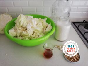 Lahana Turşusu Nasıl Yapılır? tarifi yapımı kac kalori kolay-puf noktası