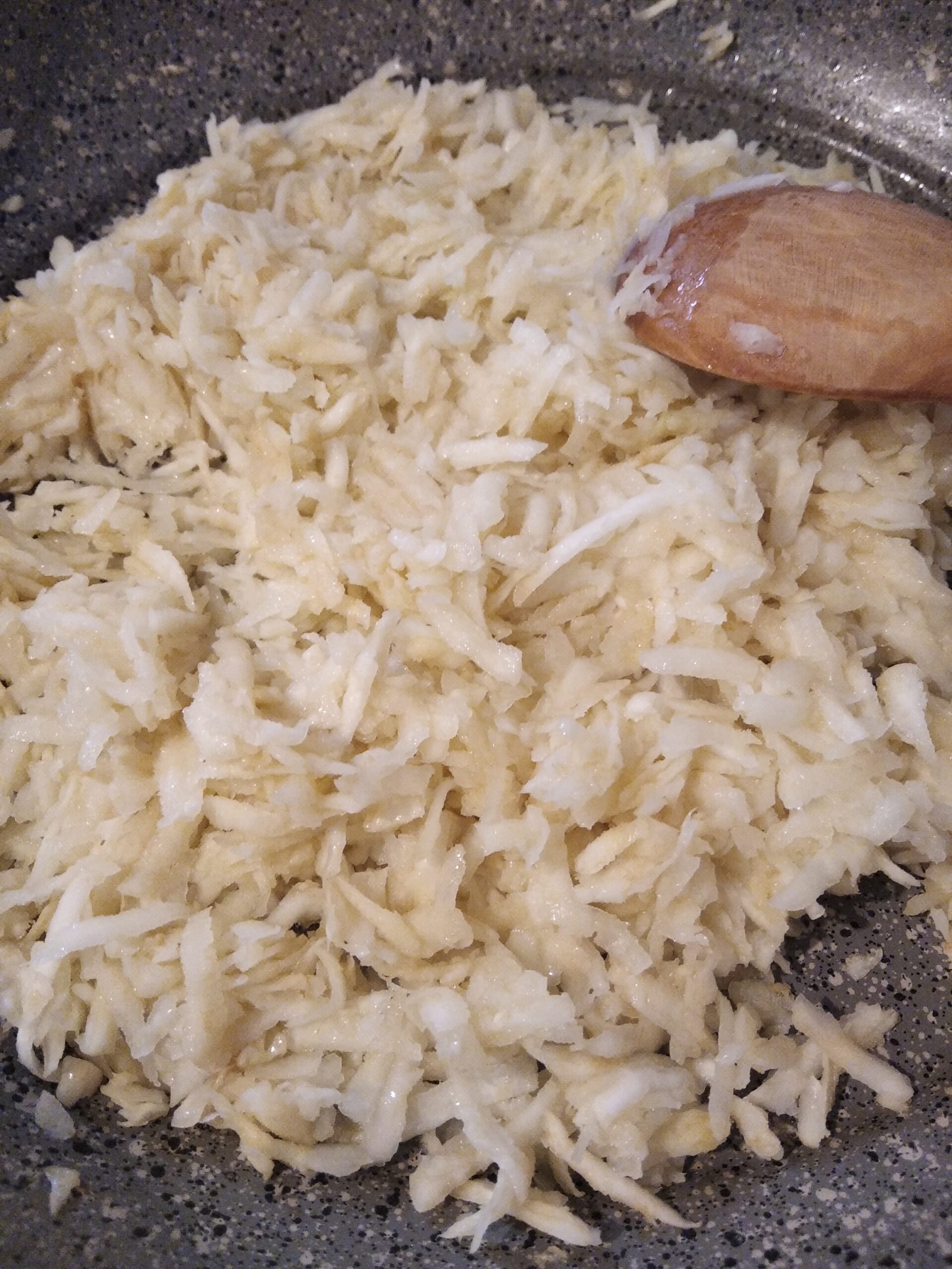 Yoğurtlu Kereviz Salatası