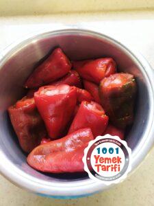 Kırmızı Biber Dolması Nasıl Yapılır