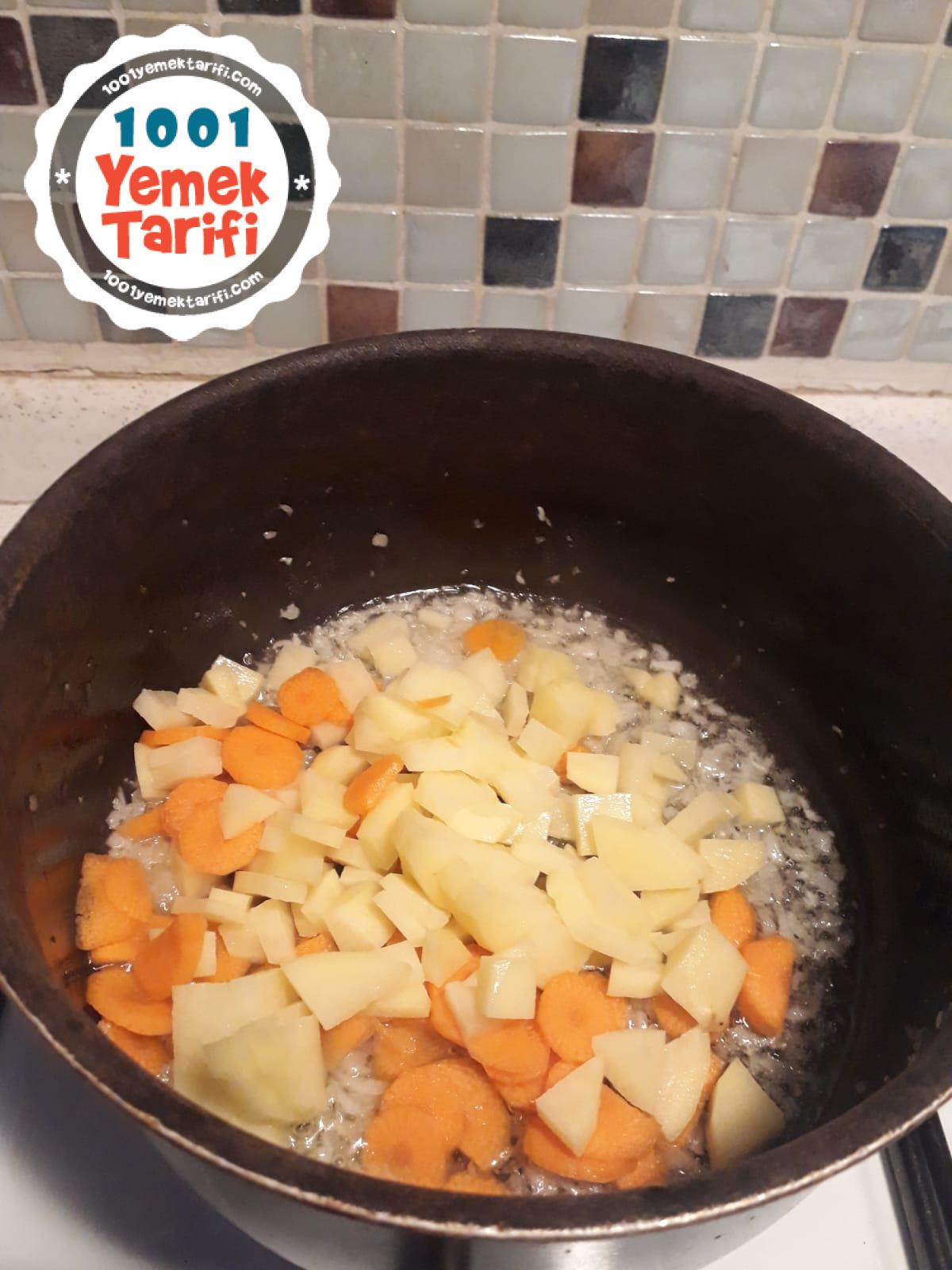 Zeytinyağlı Brüksel Lahanası Yemeği
